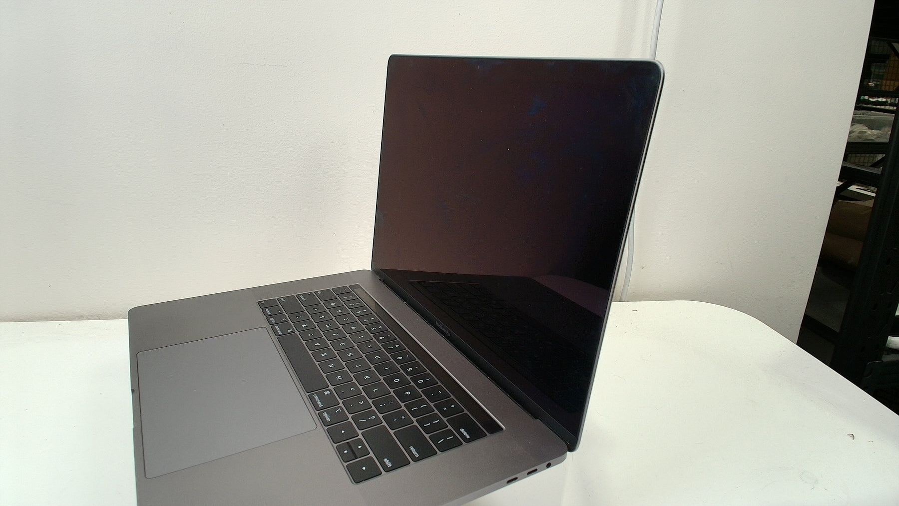 MacBook Pro 15 inch 2018 Space Grey (Read Description)