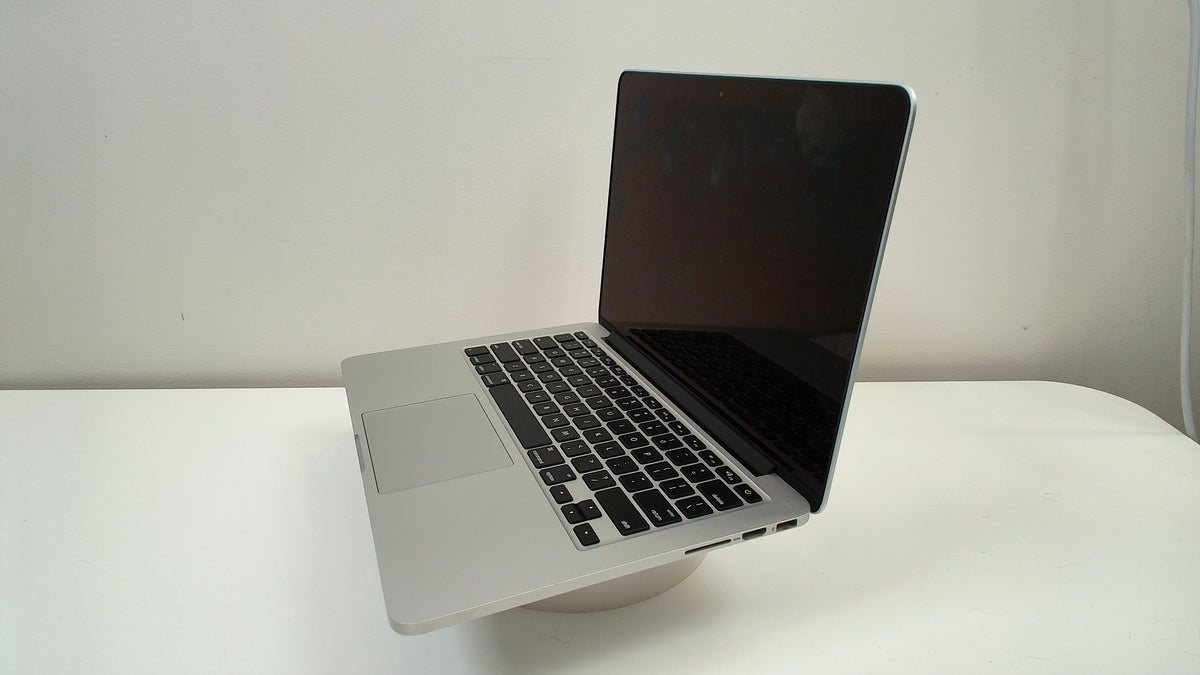MacBook Pro (Retina, 13-inch,Early 2015)‎ (Read Description)