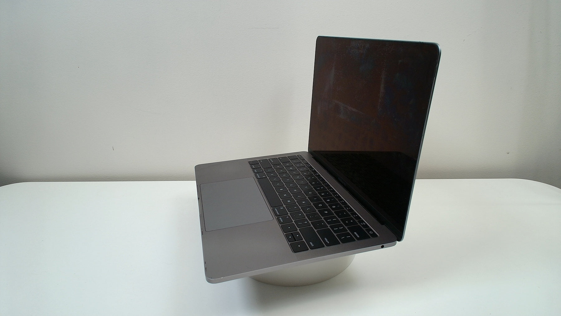 Macbook Pro 13 inch 2017 (Non Touchbar) (Read Description)