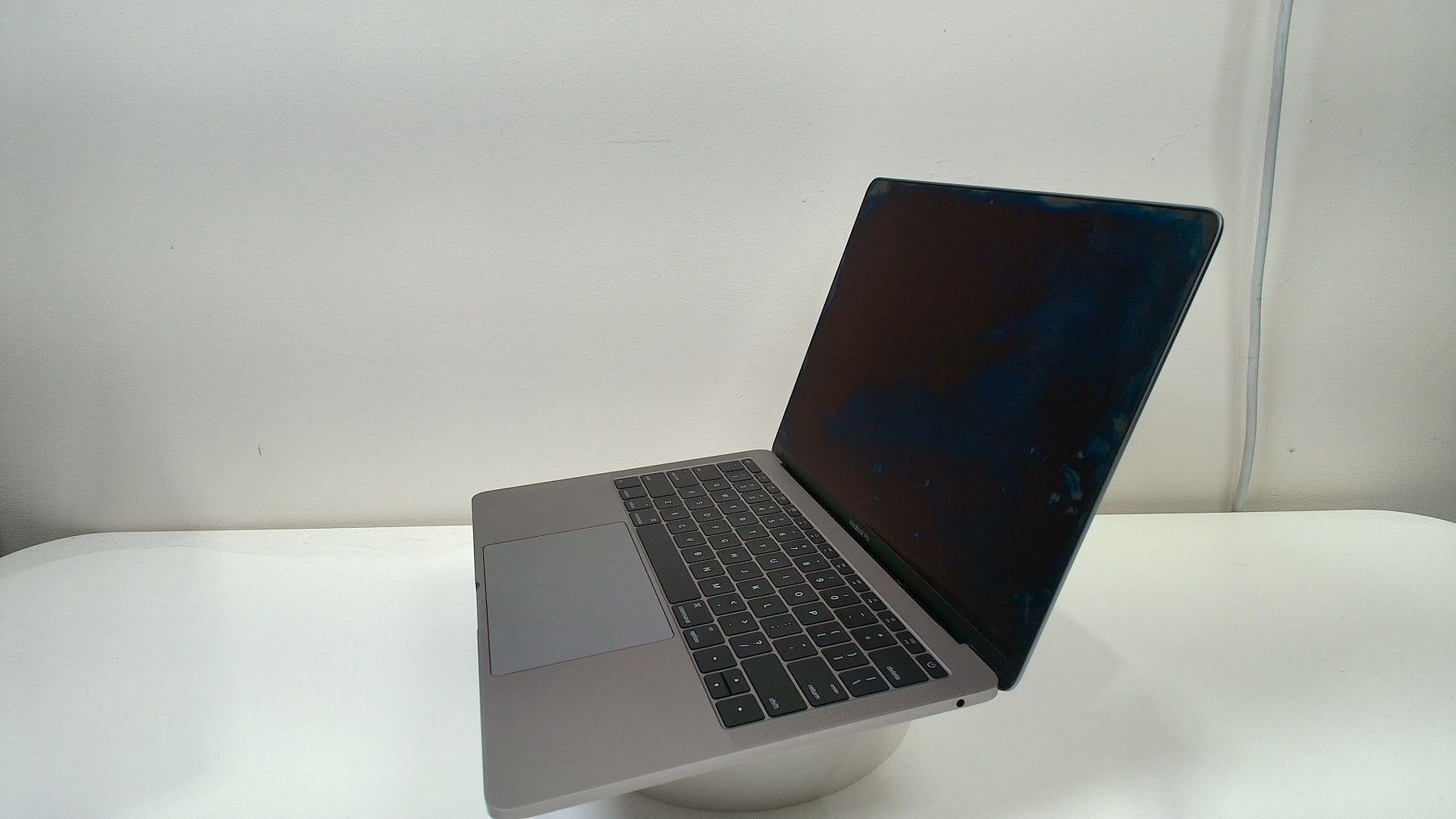 MacBook Pro 13 inch 2016 (Non Touchbar) (Read Description)