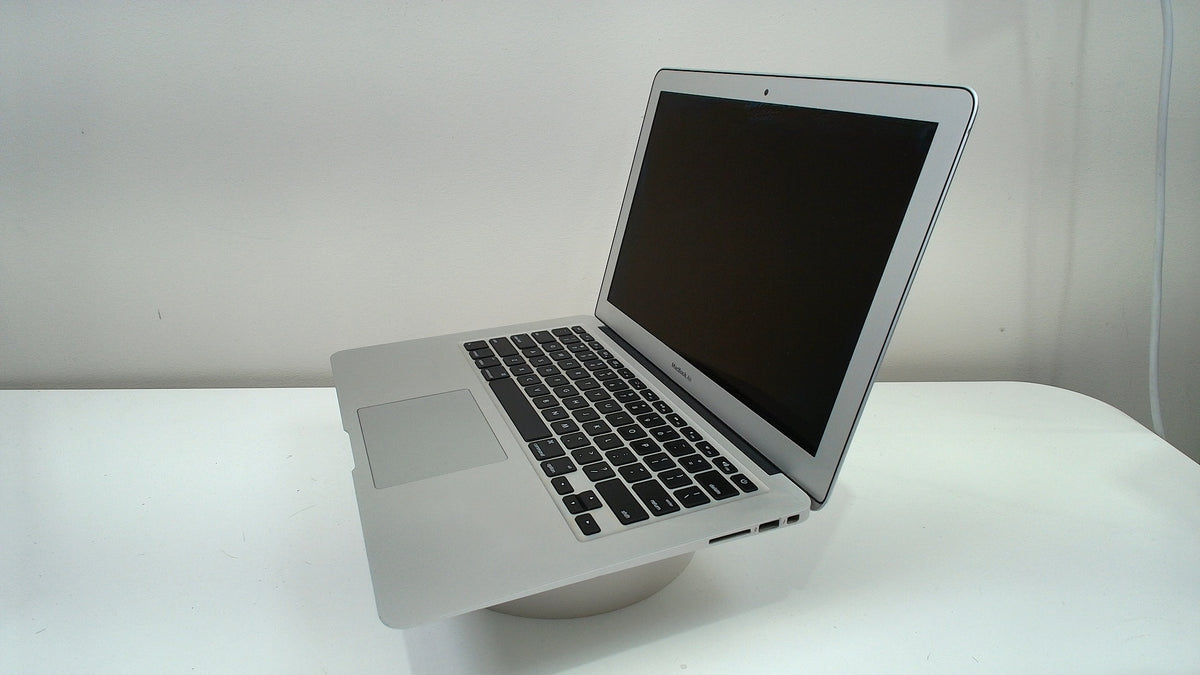 MacBook Air 13 inch 2014 (Read Description)