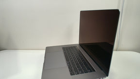 MacBook Pro 15 inch Touchbar 2017 (Read Description)