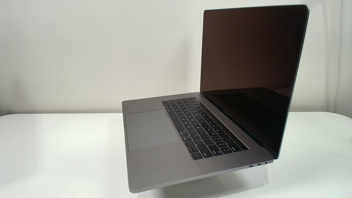 MacBook Pro (15-inch, 2016)‎ (Read Description)