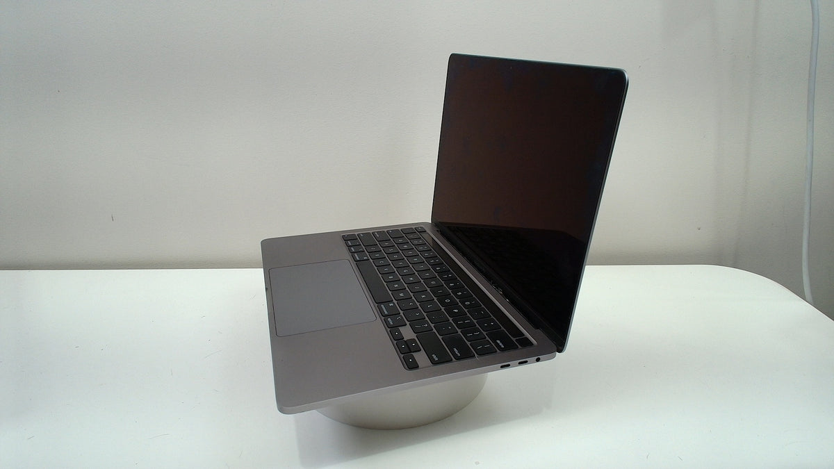 MacBook Pro (13-inch, 2020, 4 TBT3)‎ (Read Description)
