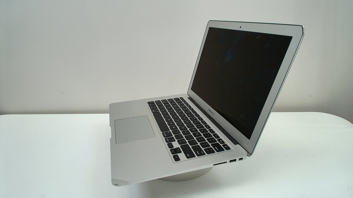 MacBook Air 13 inch 2012 (Read Description)