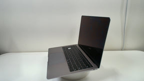 MacBook Air 13 inch retina 2018 (Read Description)