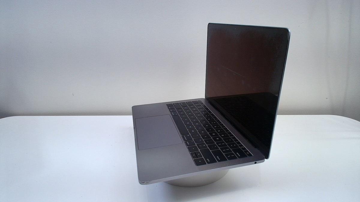 MacBook Pro (13-inch, 2017, 2 TBT3)‎ Space Grey (Read Description)