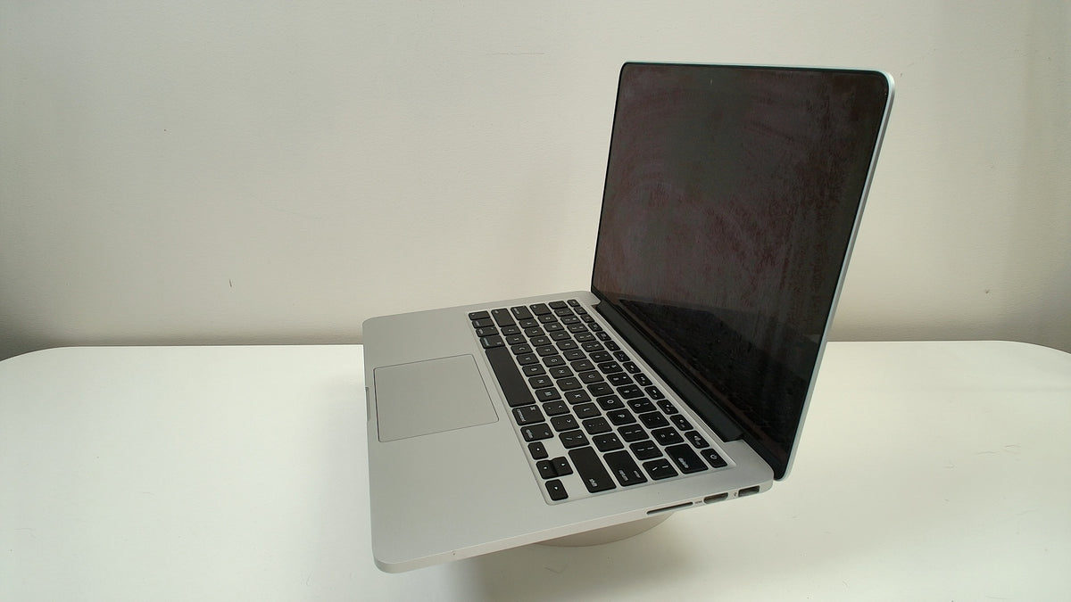MacBook Pro (Retina, 13-inch,Early 2015)‎ (Read Description)
