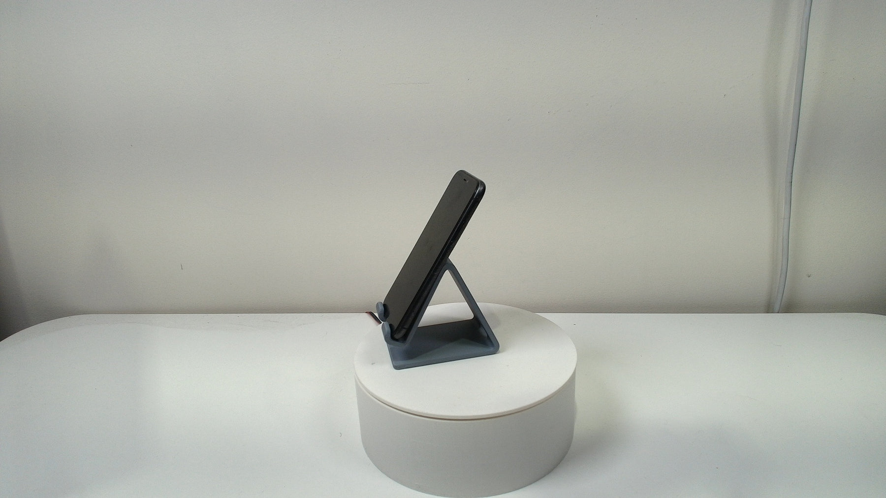 iPhone 11  (Read Description)