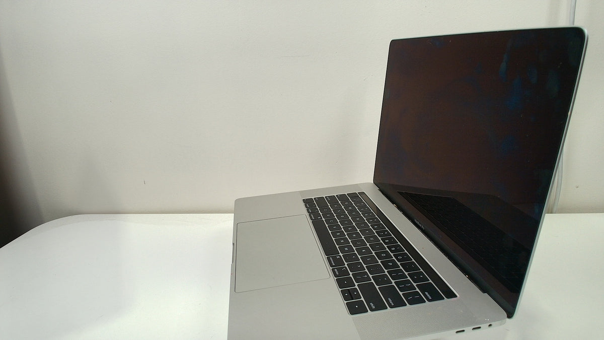 MacBook Pro (15-inch, 2019) (Read Description)