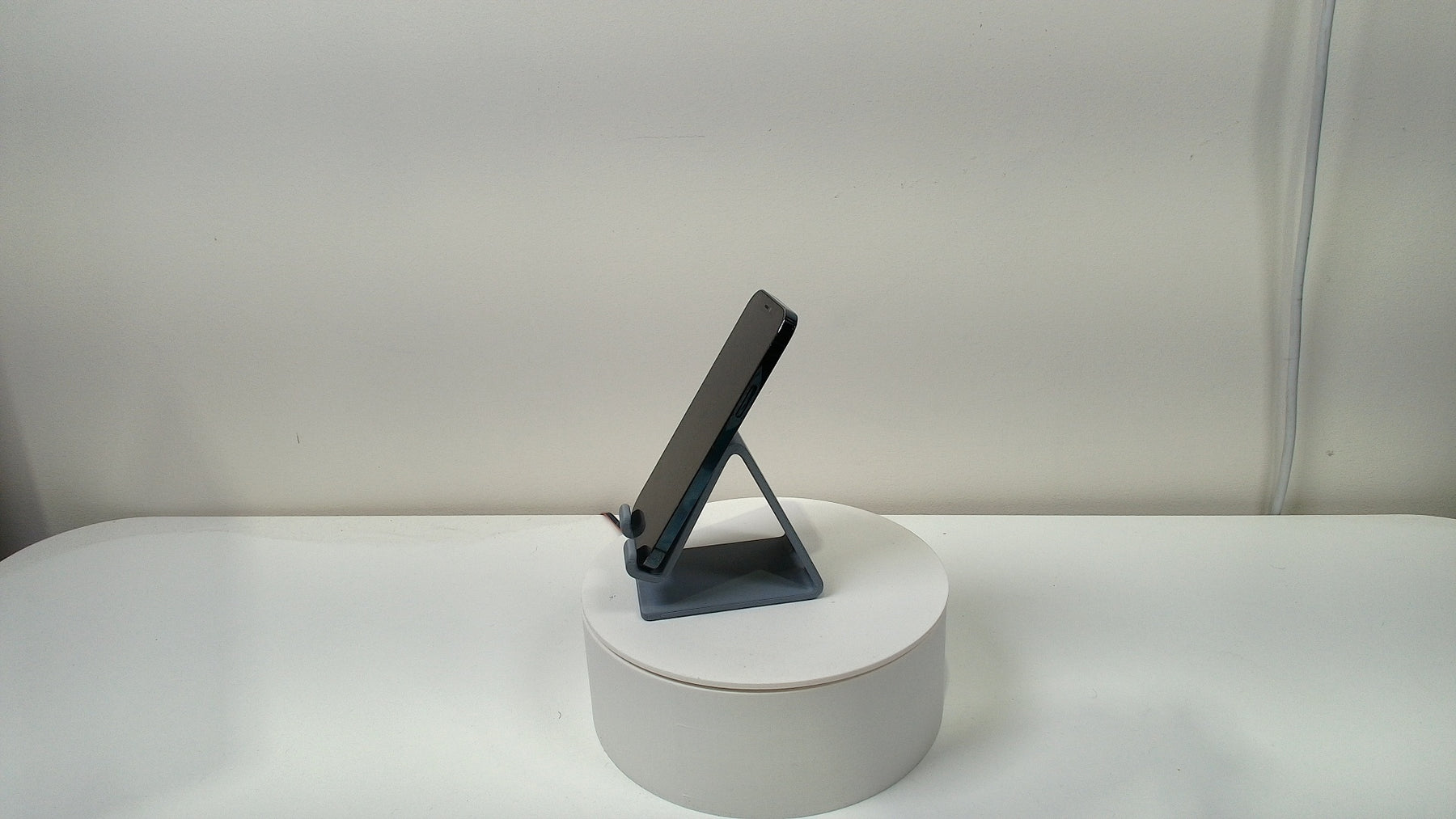 iPhone 12 Pro (Read Description)