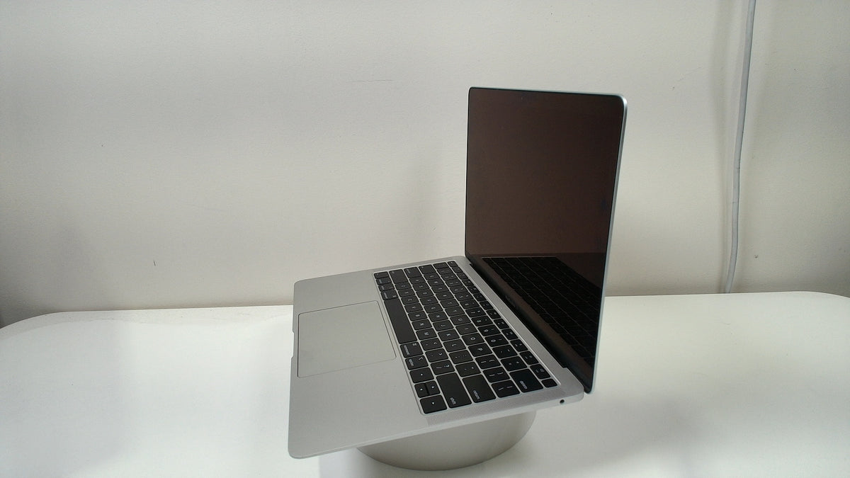 MacBook Air (Retina, 13-inch, 2019)‎ Space Grey (Read Description)