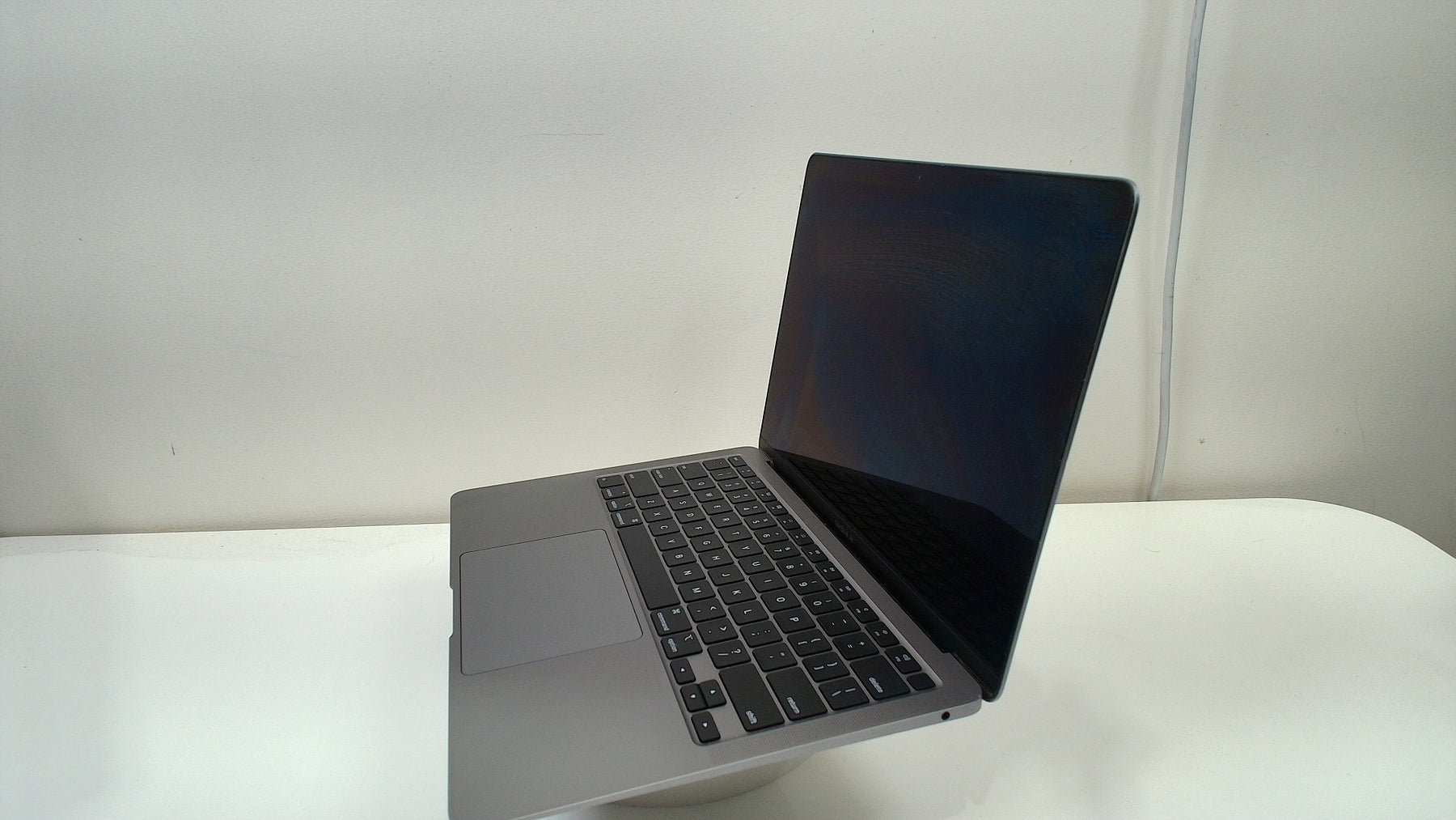 MacBook Air (Retina, 13-inch, 2020)‎ (Read Description)