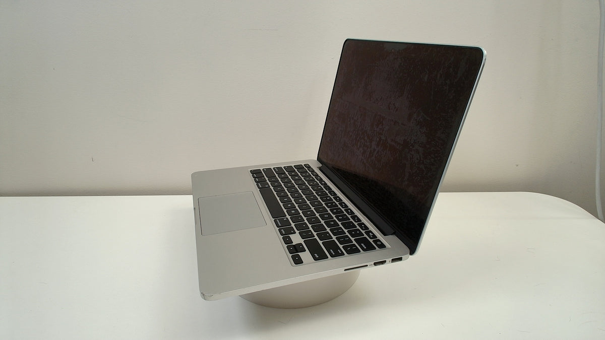 MacBook Pro (Retina, 13-inch,Early 2015)‎ (Read Description)