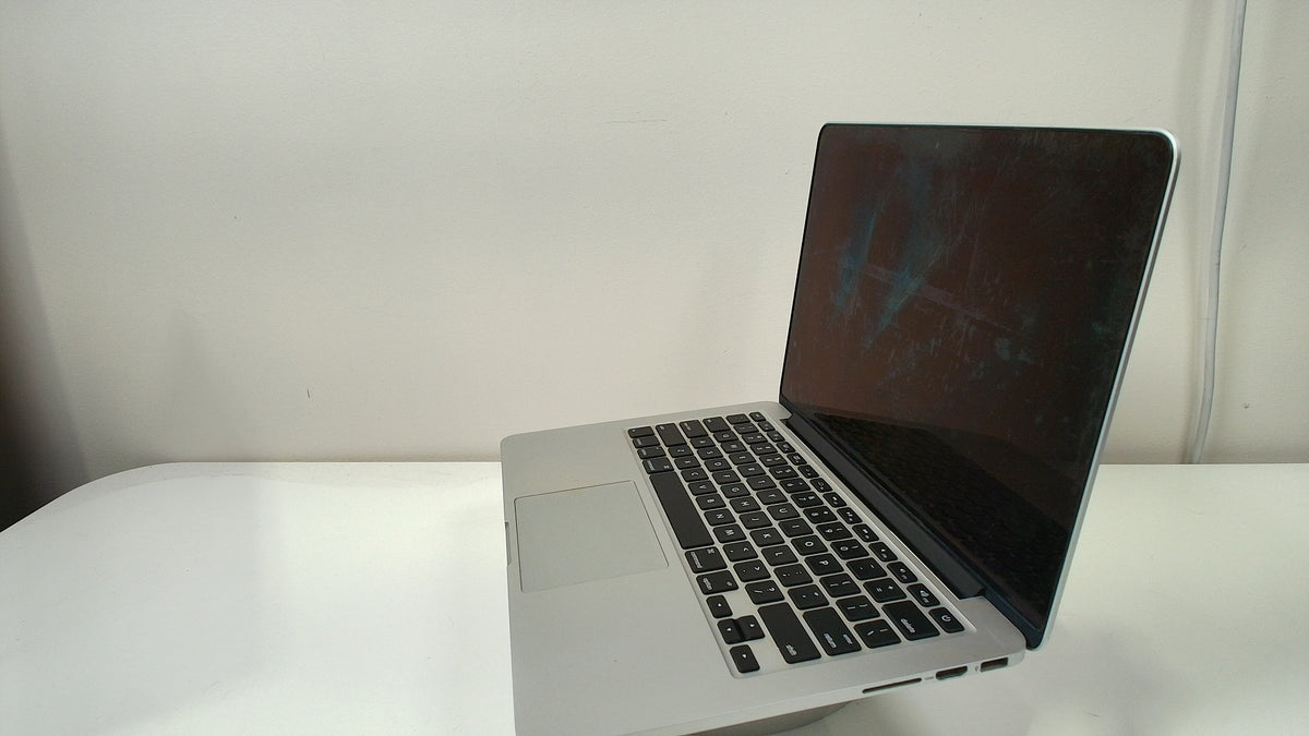 Apple iPhone - iPhone 6S (Read Description)