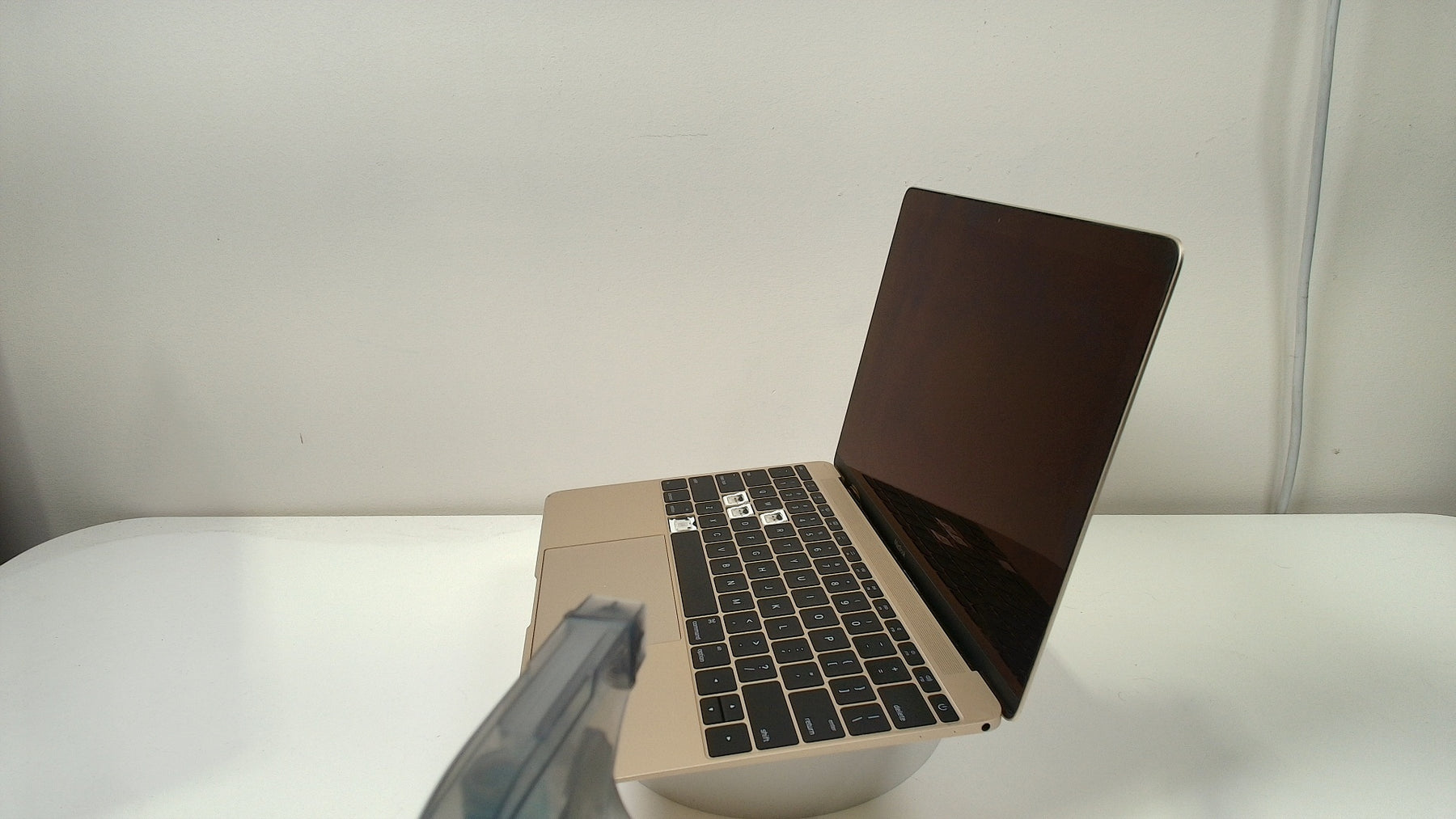 MacBook 12 inch Gold 2015 (Read Description)