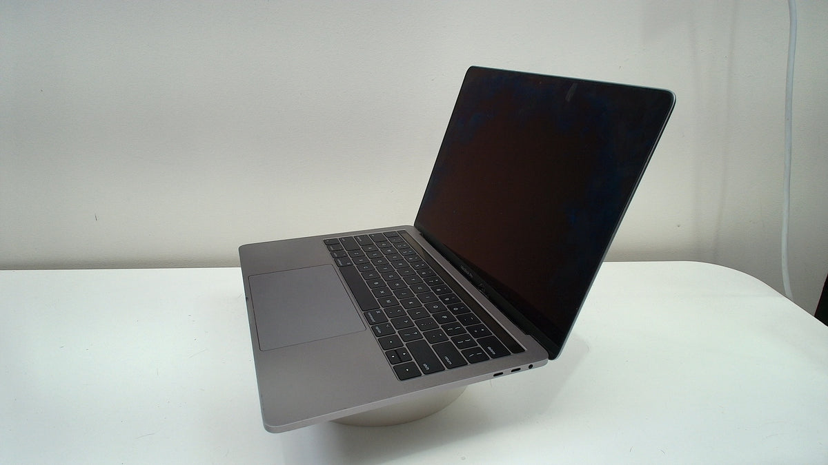 MacBook Pro 13 inch 2016 (Touchbar) (Read Description)