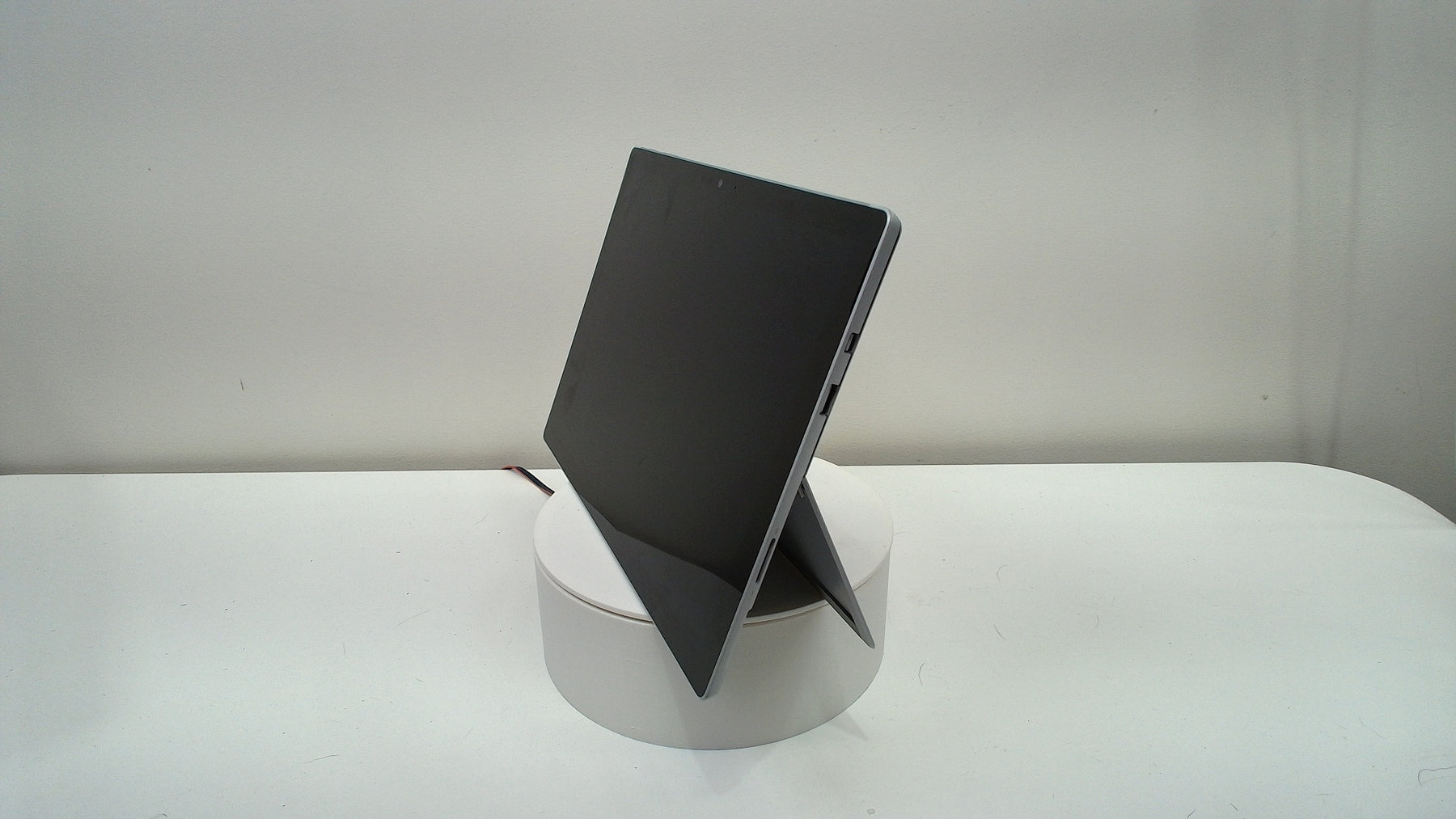 Device Surface Pro 4 (Read Description)