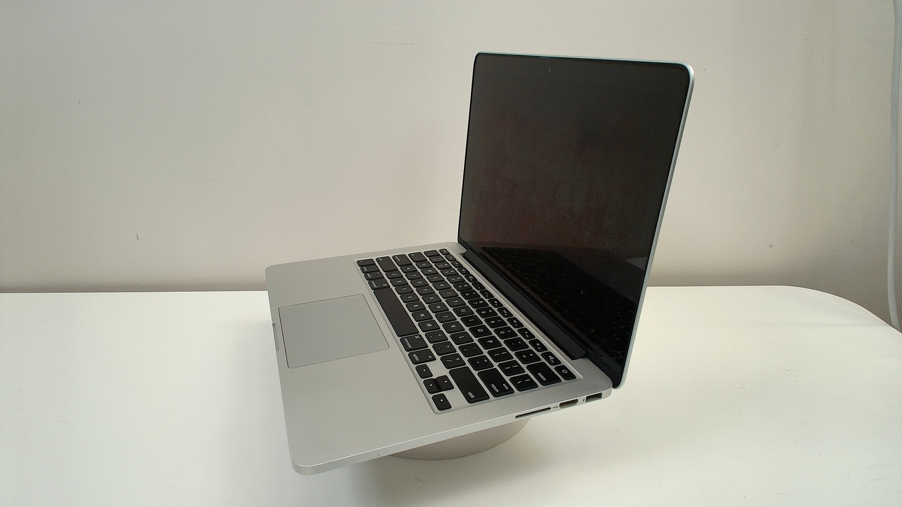 MacBook Pro (Retina, 13-inch,Early 2015)‎ (Read Description)