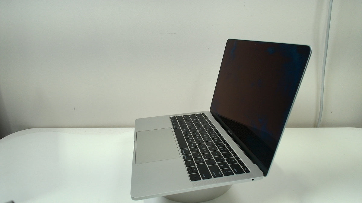MacBook Pro (13-inch, 2016, 2 TBT3)‎ (Read Description)