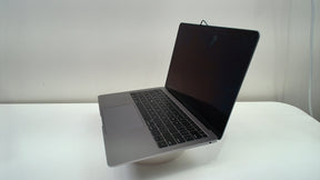 MacBook Air 13 inch retina 2018 (Read Description)