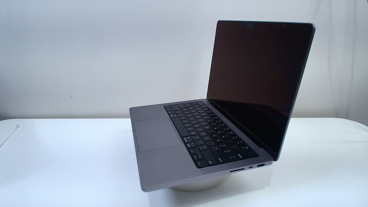 MacBook Pro (14-inch, 2023) (Read Description)