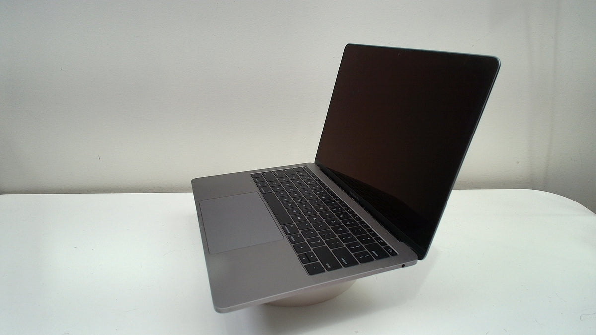 MacBook Pro (13-inch, 2017, 2 TBT3)‎ (Read Description)