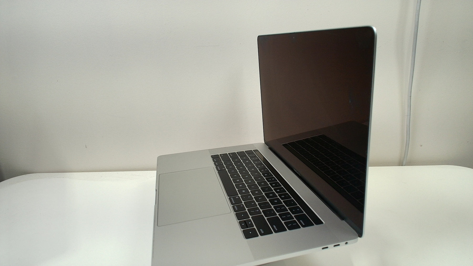 MacBook Pro (15-inch, 2017) (Read Description)