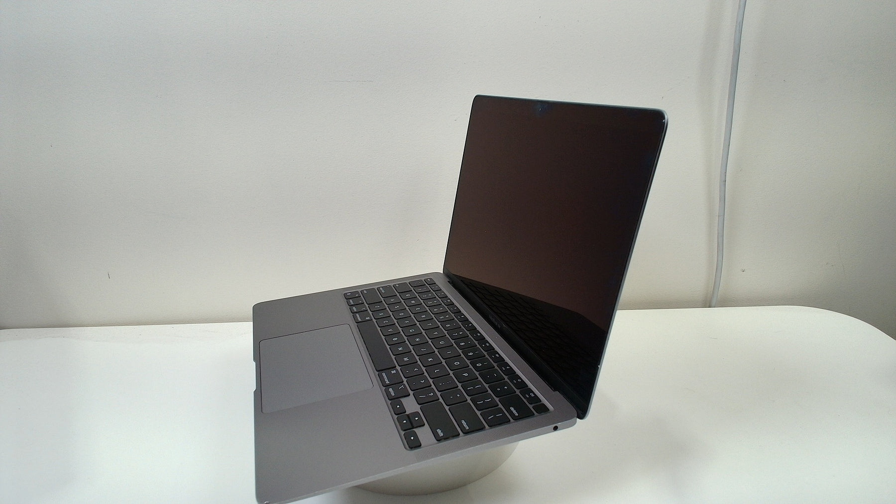 MacBook Air (M1,2020, non touchbar)‎ (Read Description)