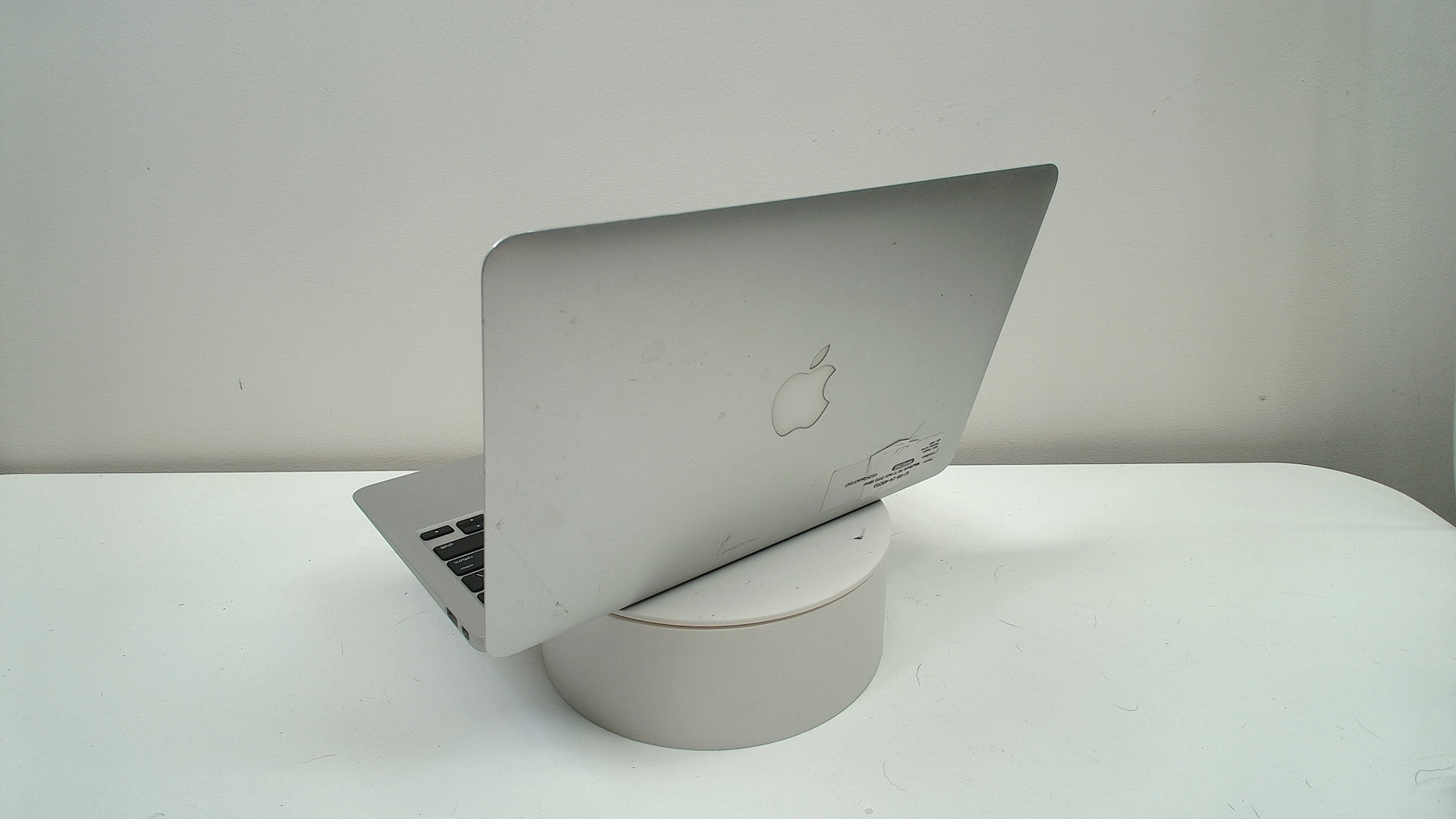 MacBook Air 11 inch 2013 Silver (Read Description)