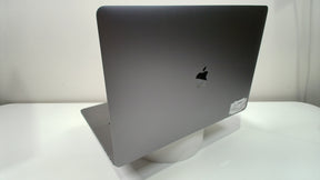 MacBook Pro 15 inch Touchbar 2017 (Read Description)