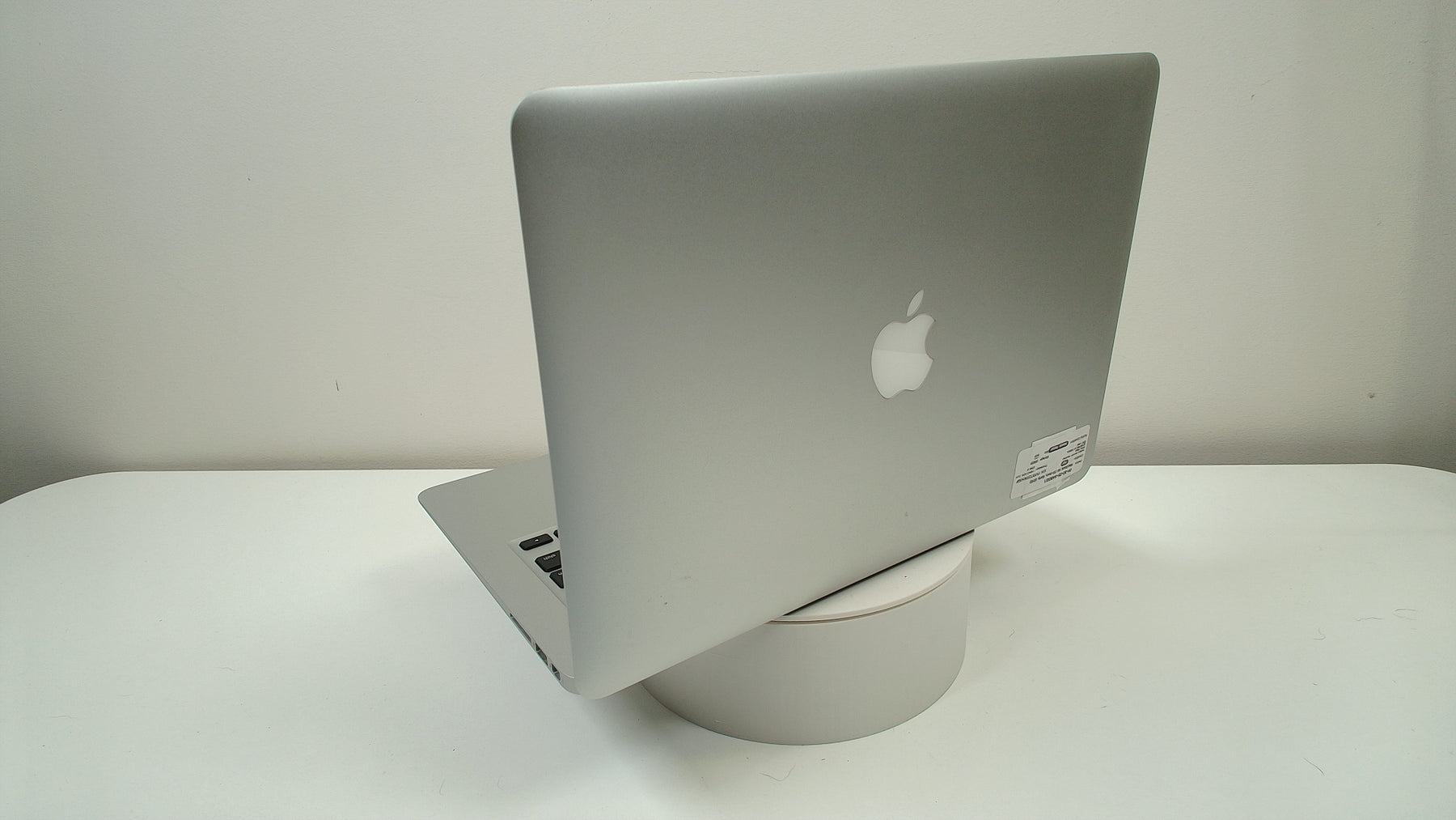 MacBook Air (13-inch, Early 2015)‎ (Read Description)