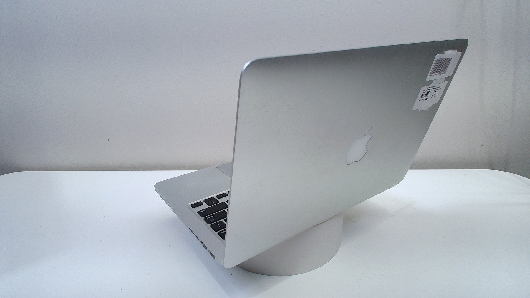 MacBook Pro (Retina, 13-Inch 2015) (Read Description)