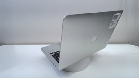 MacBook Pro (Retina, 13-Inch 2015) (Read Description)