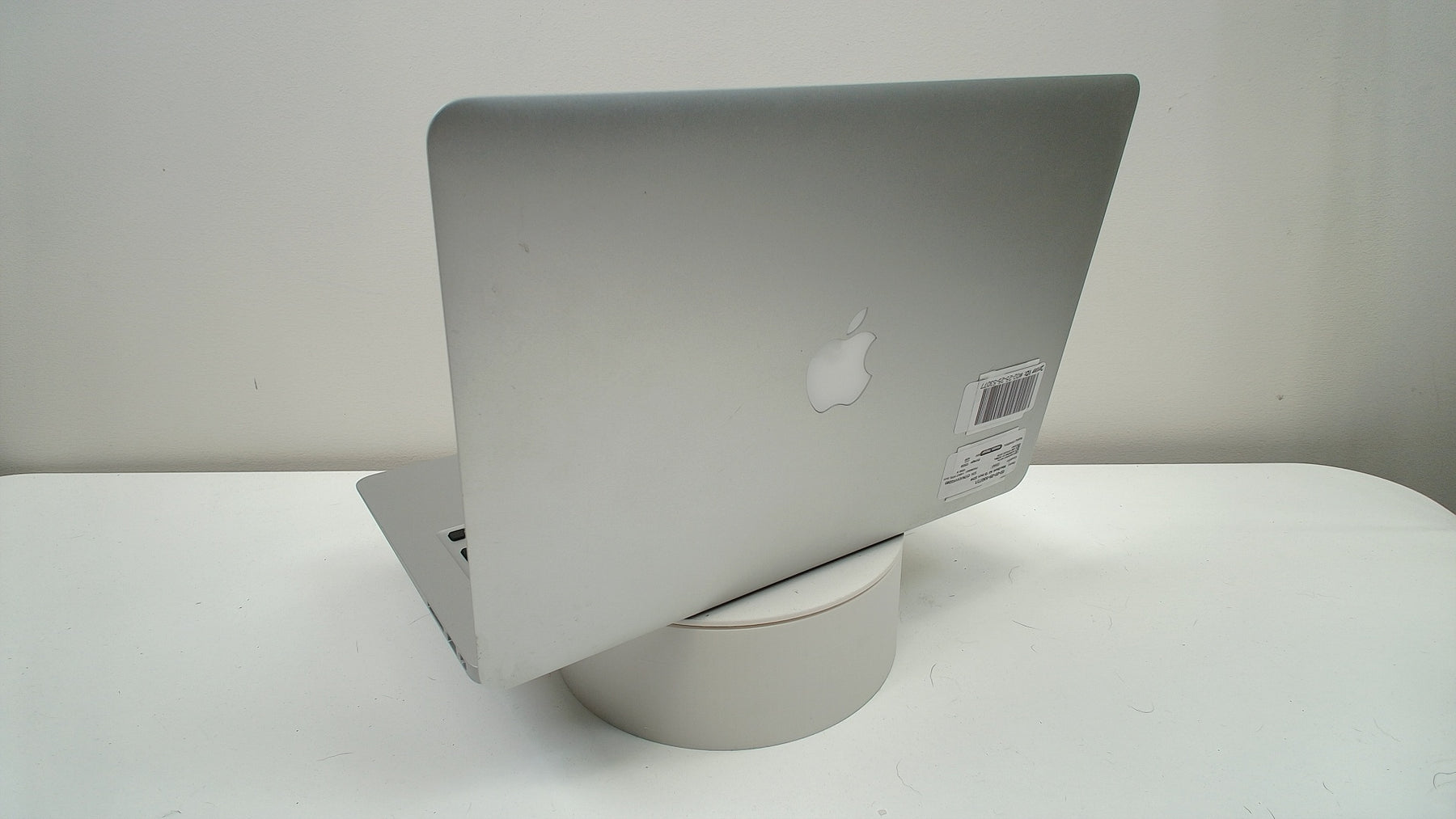 MacBook Air 13 inch 2014 (Read Description)