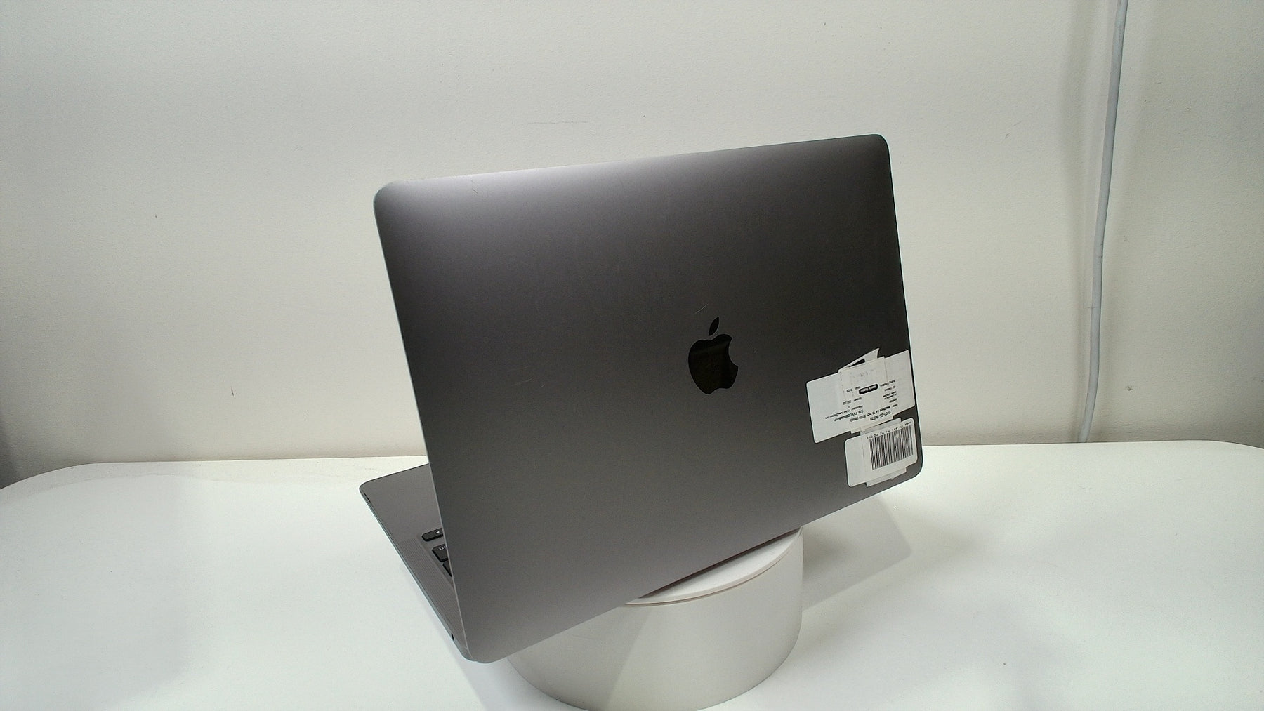 MacBook Air 13 inch 2020 (Intel) (Read Description)