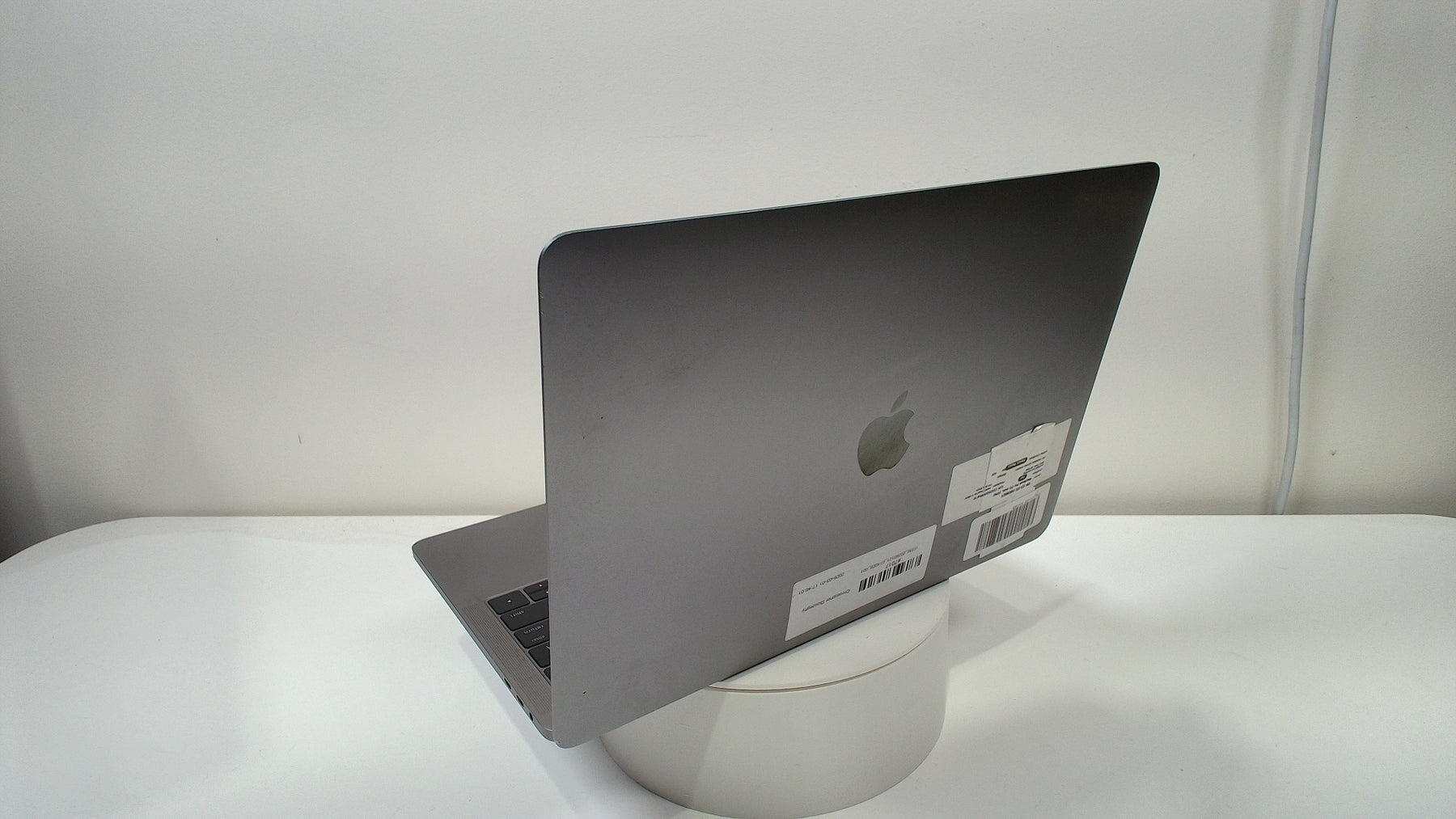 MacBook Pro (13-inch, 2016) (Read Description)
