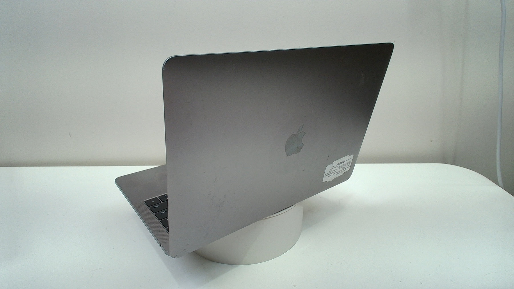 MacBook Pro (13-inch, 2016, 2 TBT3)‎ (Read Description)