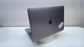 Macbook Pro 13 inch 2018 (Intel, 4 Thunderbolt Ports) (Read Description)