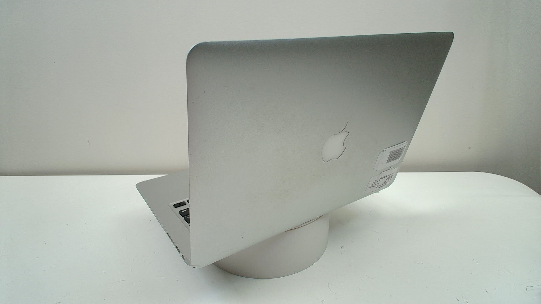 MacBook Air 13 inch 2015 (Read Description)