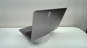 Macbook Pro 13 inch 2016 (4 TBT3, TB) (Read Description)