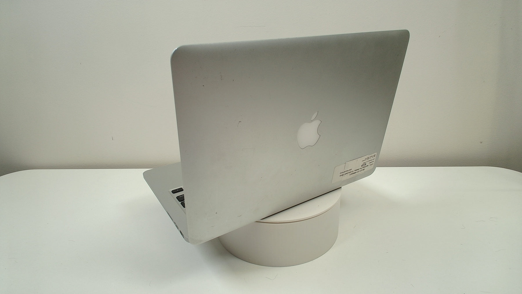 MacBook Pro (Retina, 13-inch,Early 2015)‎ (Read Description)