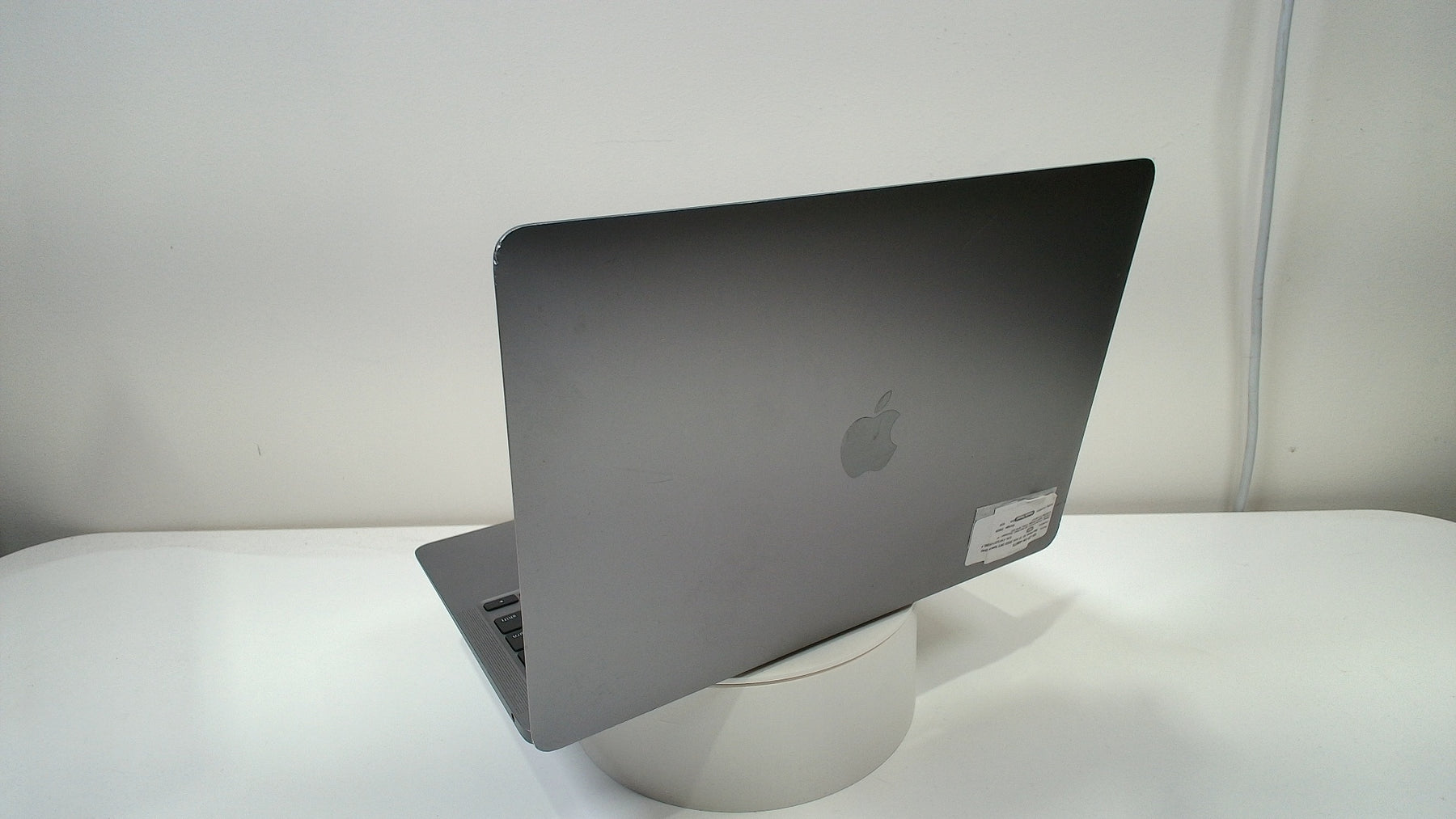 MacBook Air 13 inch 2020 (M1) Space Gray (Read Description)