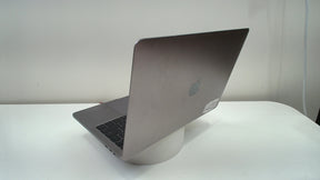 MacBook Pro 13 inch 2017 (Touchbar) (Read Description)