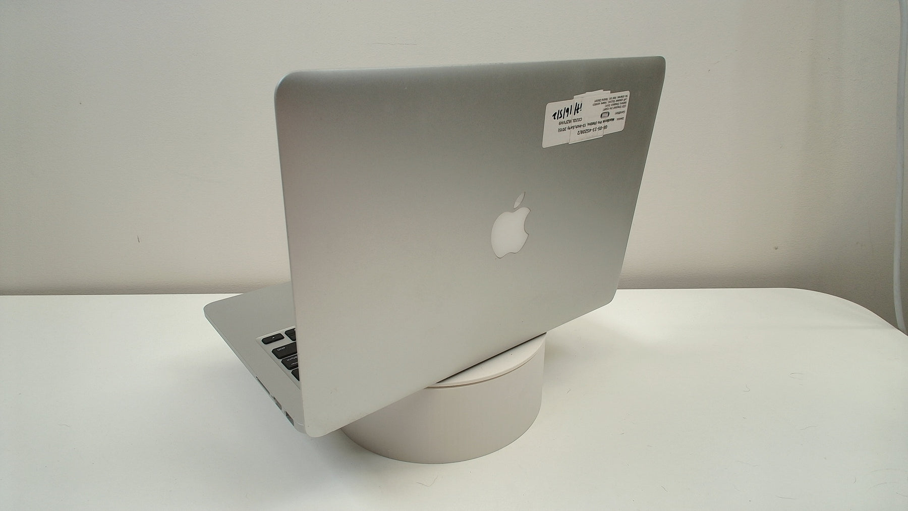 MacBook Pro (Retina, 13-inch,Early 2015)‎ (Read Description)