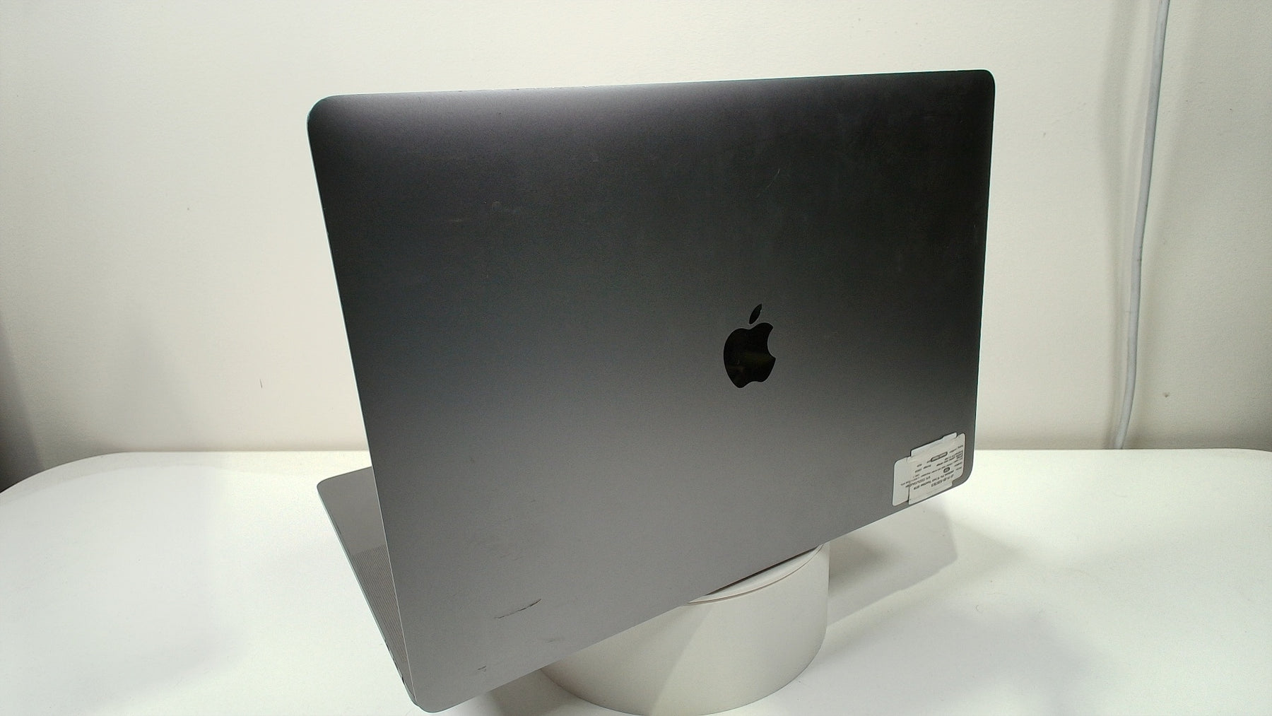 Macbook Pro 15 inch Touchbar 2018 (Read Description)