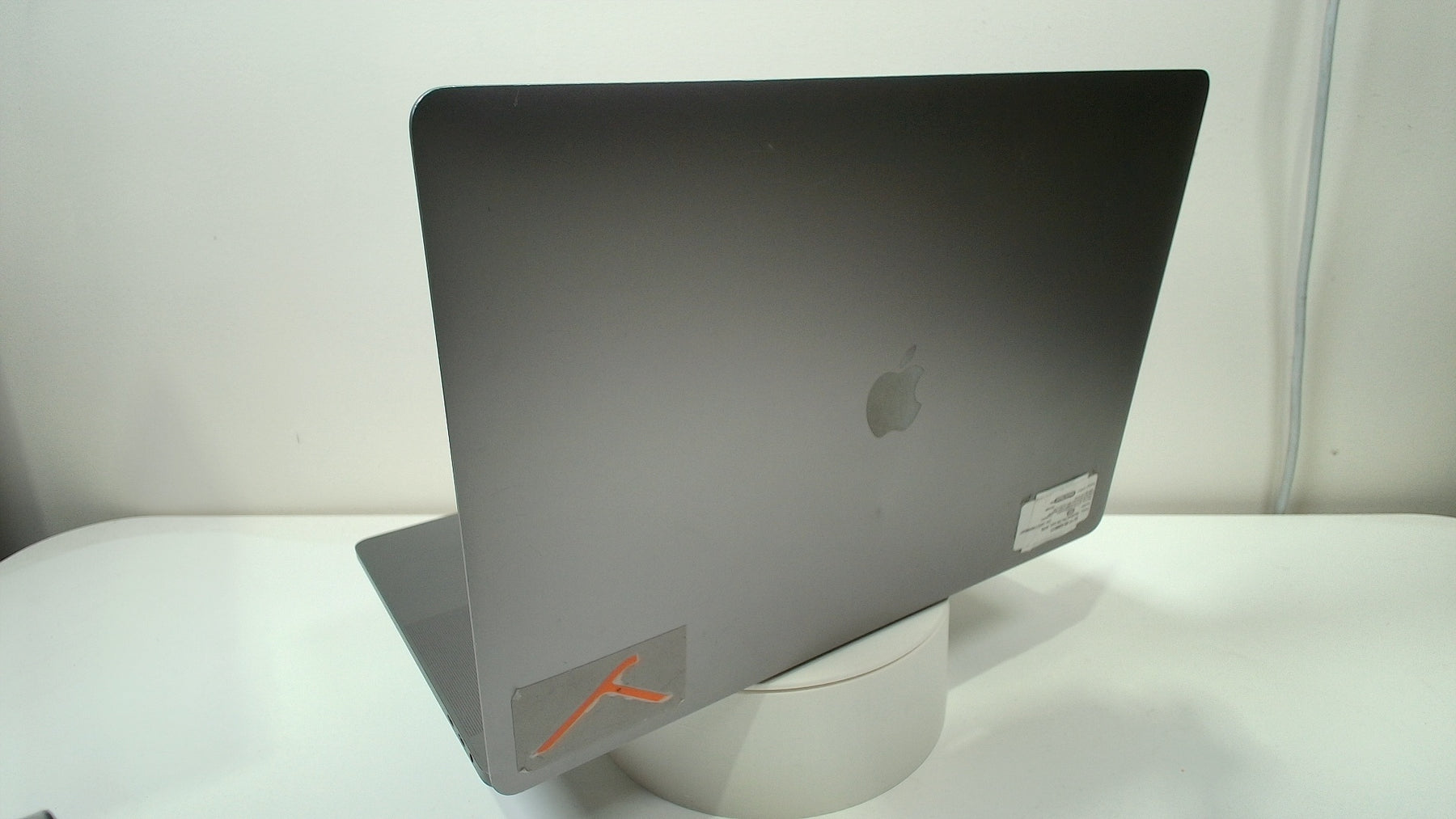 MacBook Pro (16-inch, 2019)‎ (Read Description)