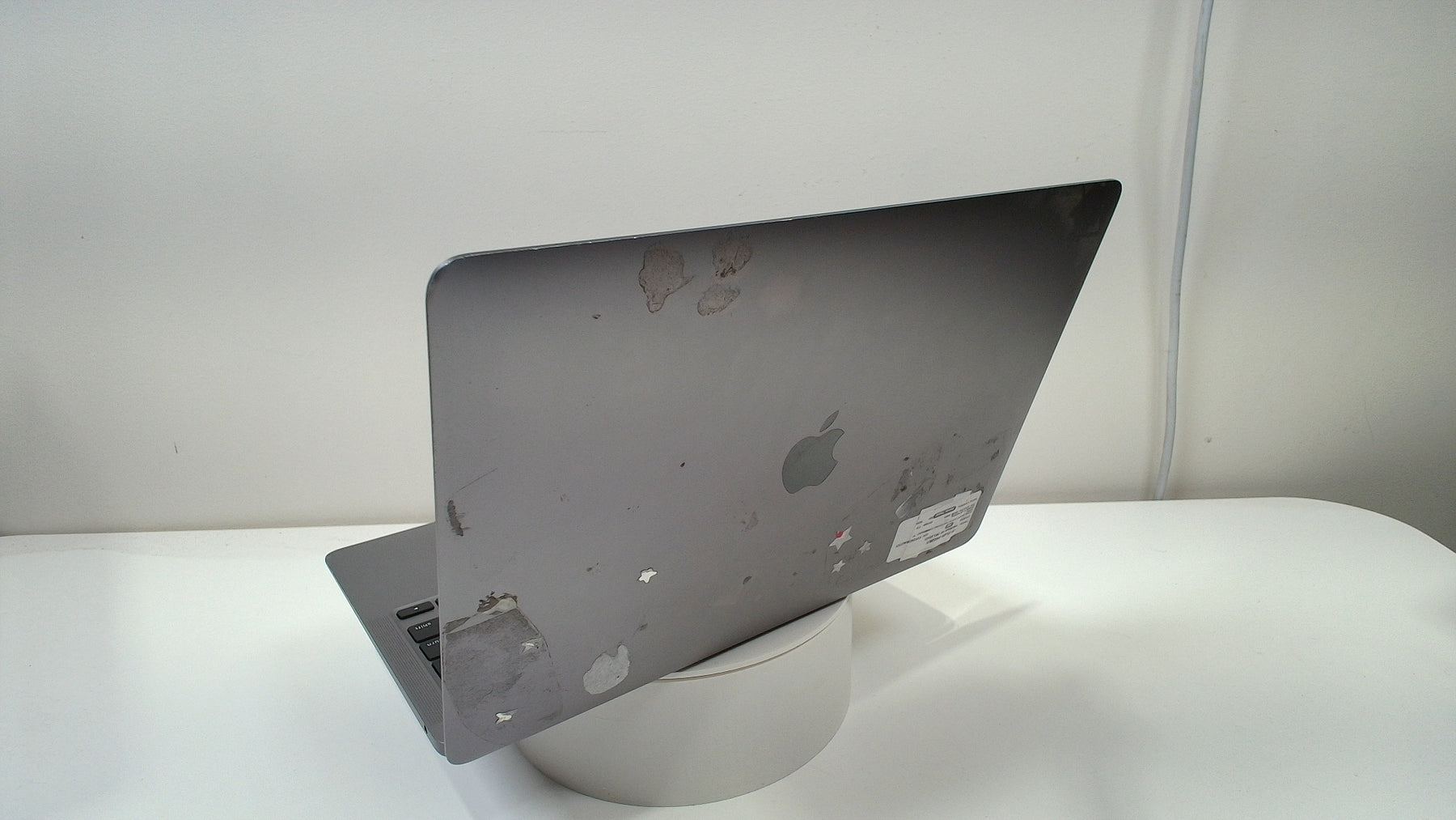 MacBook Air (M1,2020)‎ (Read Description)