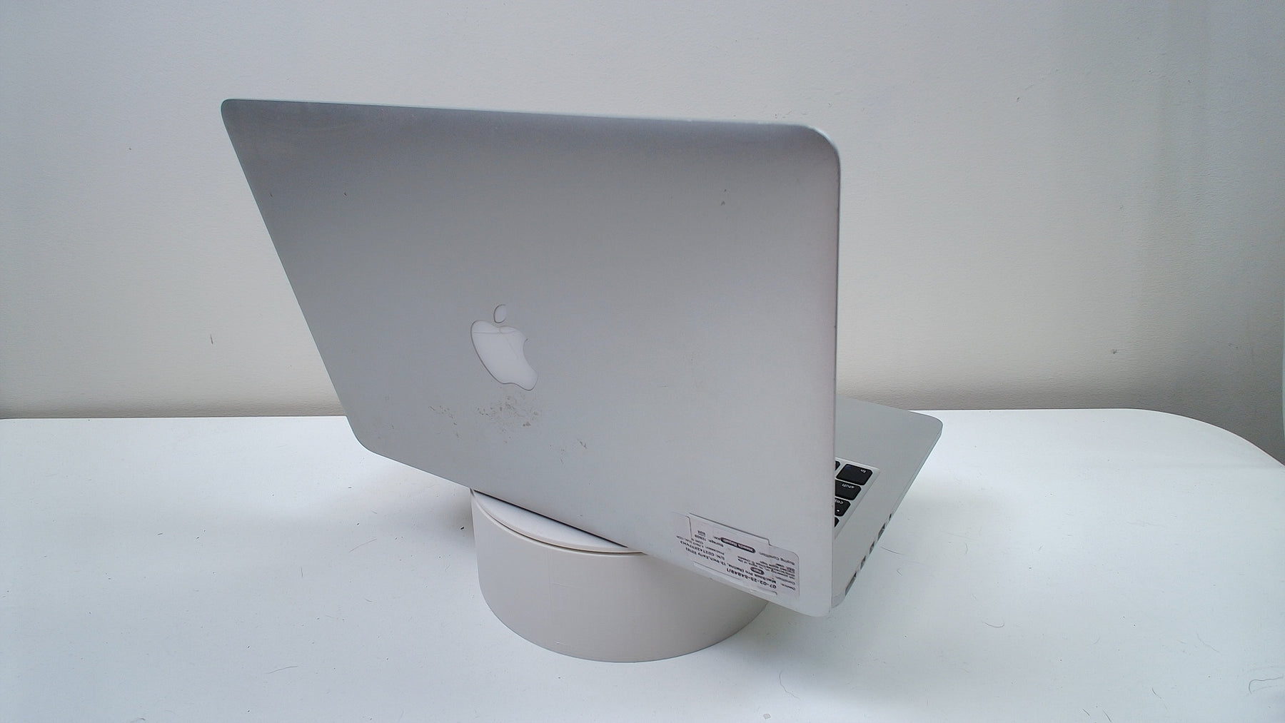 MacBook Air MacBook Pro (Retina, 13-inch,Early 2015)‎ (Read Description)