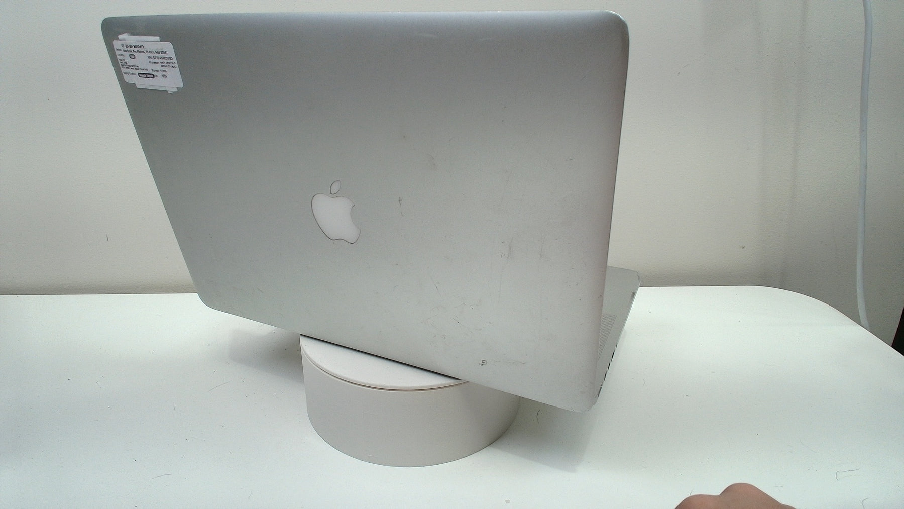 MacBook Pro (Retina, 15-inch, Mid 2014) (Read Description)